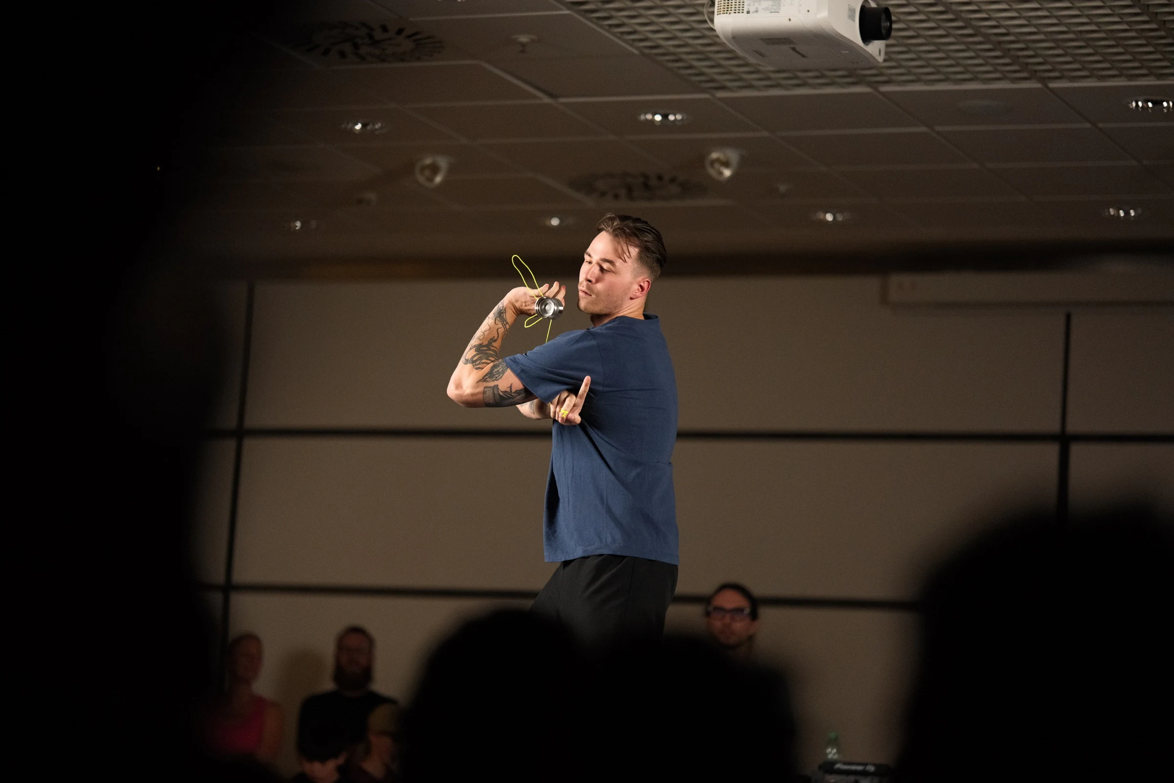 YoYo performer with string